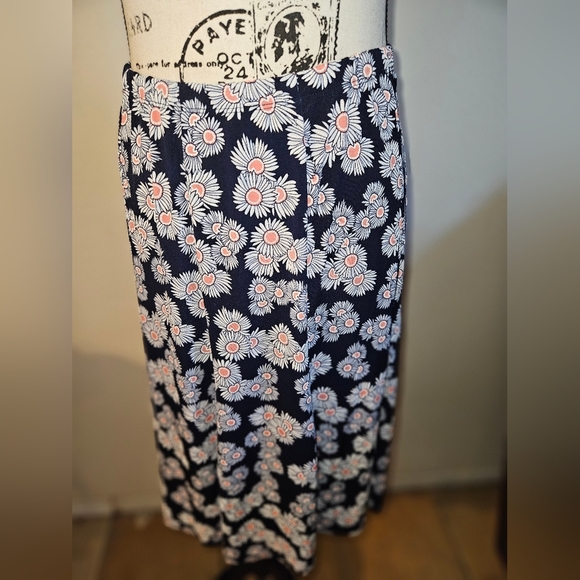Womans Blue Floral Print Knee Length Skirt Size 8 - Picture 1 of 10